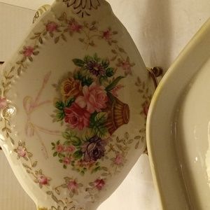 Lipper & Mann Floral Trinket Box